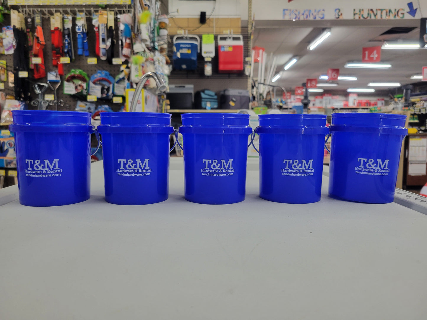 T & M Mini Bucket