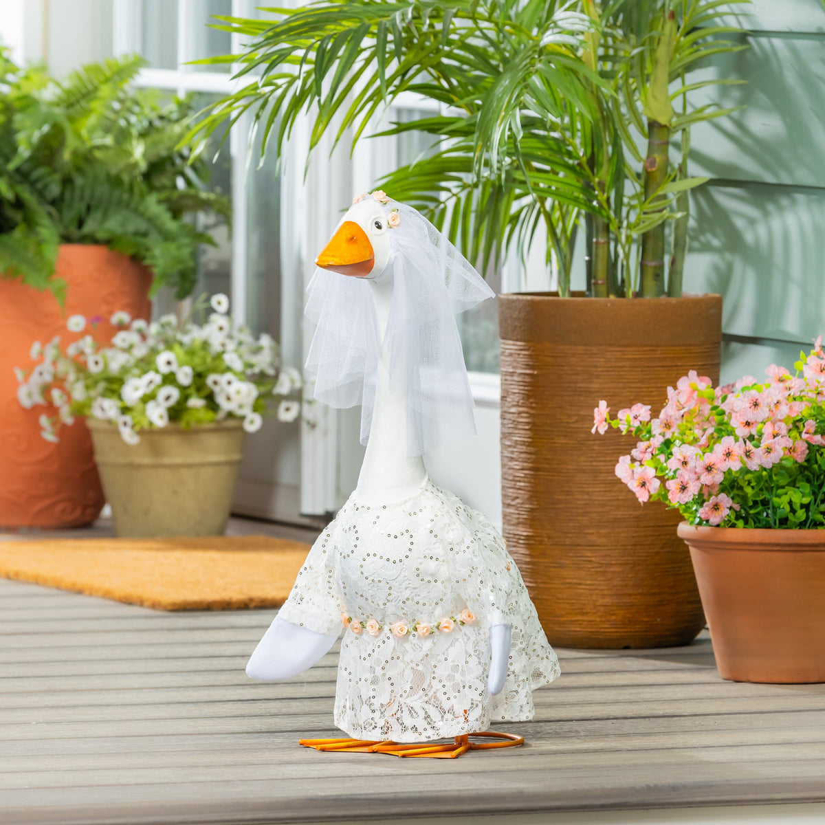Giddy The Goose, Metal Porch Statue, 21"H