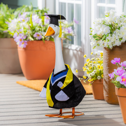 Giddy the Goose Outfit, Graduation Day