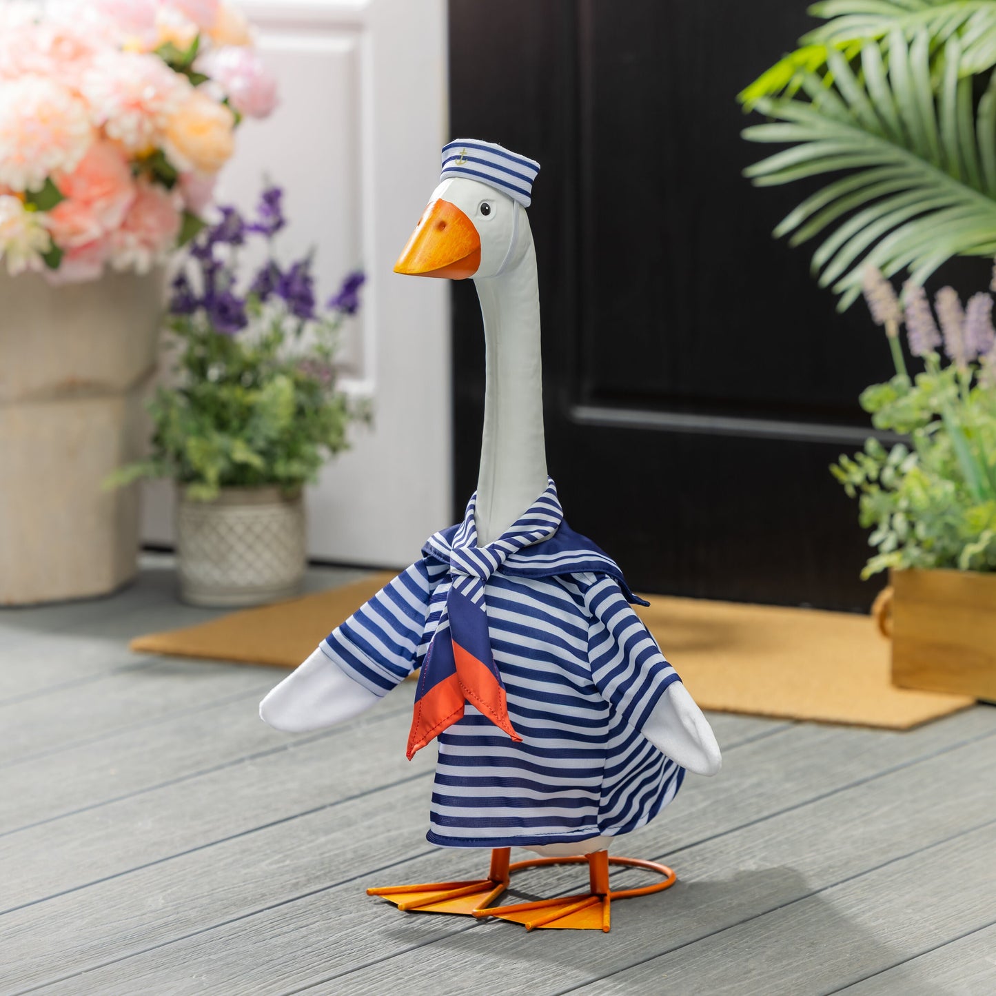Giddy the Goose Outfit, Sailor