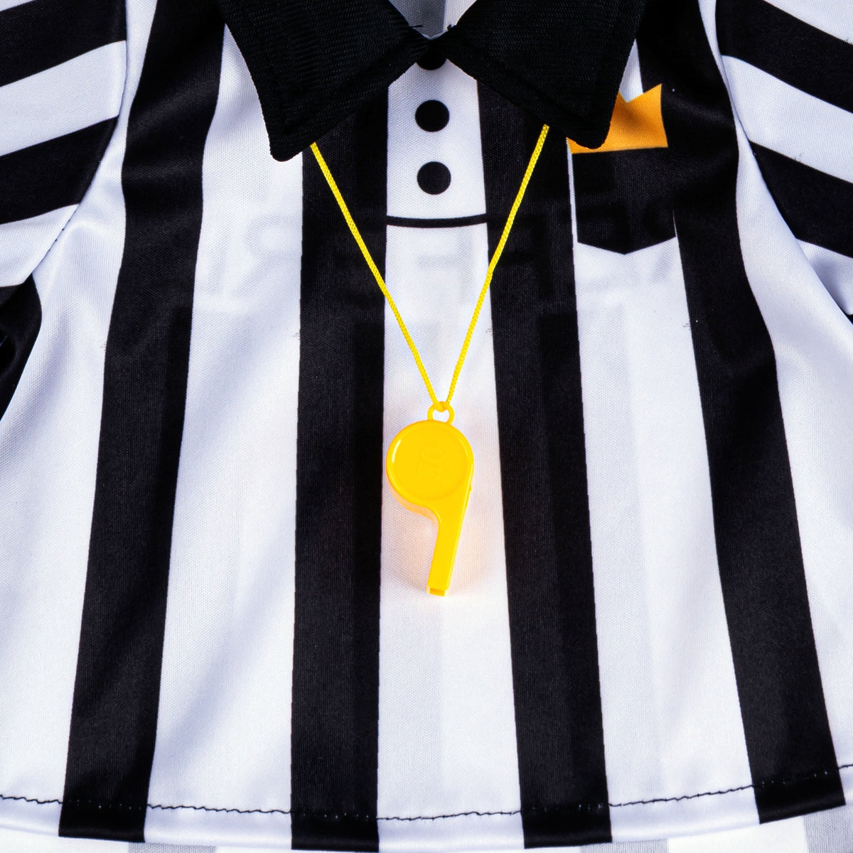 Giddy the Goose Outfit, Referee