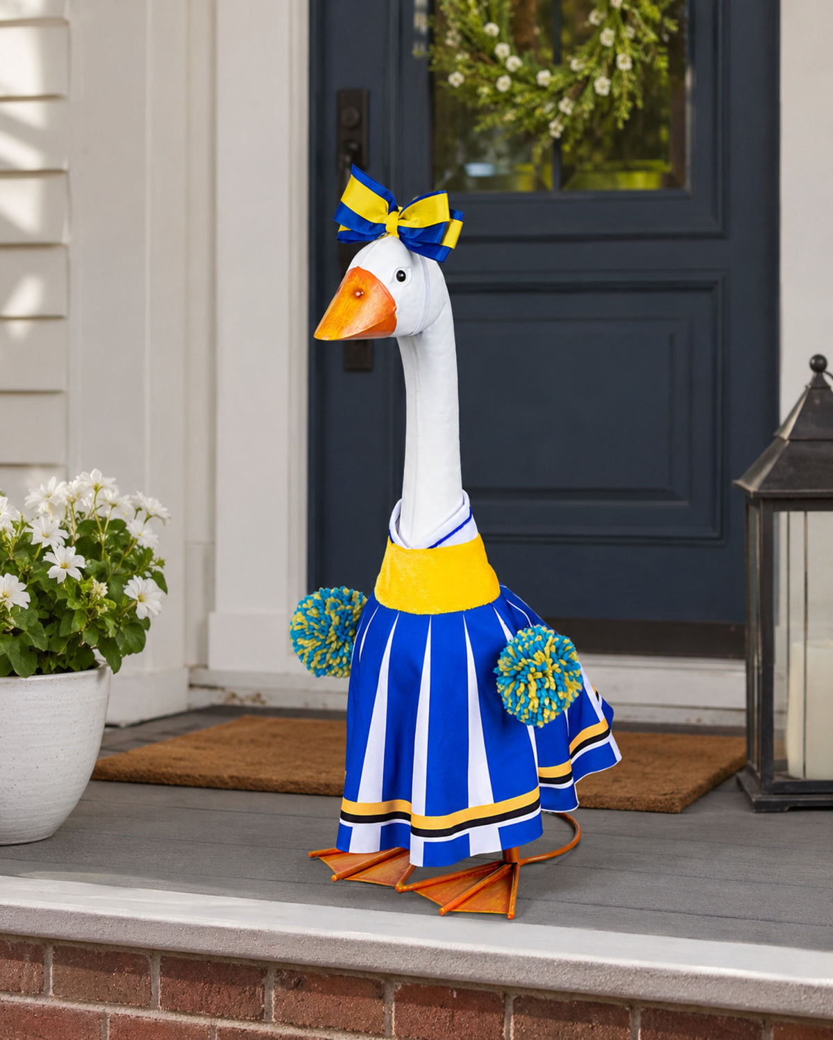 Giddy the Goose Outfit, Cheerleader