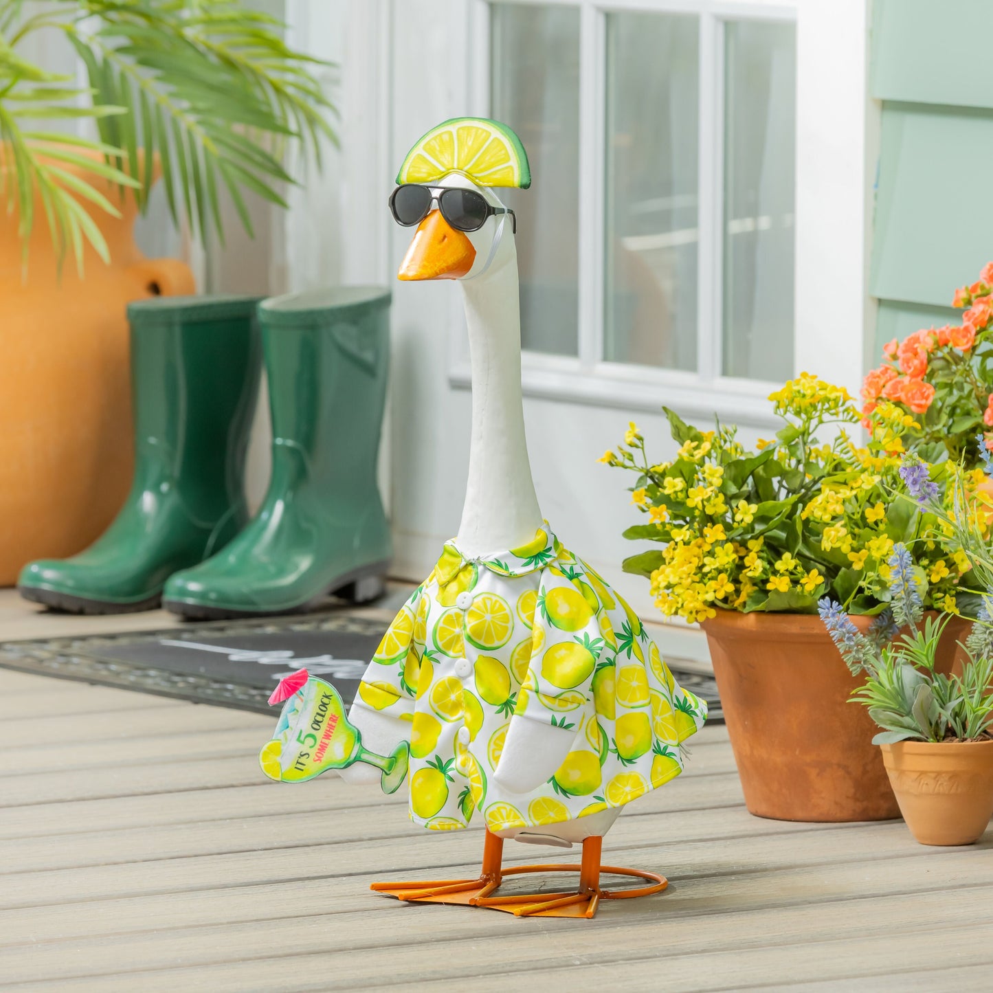 Giddy the Goose Outfit, 5 O'Clock Somewhere